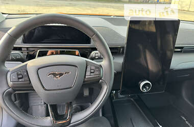 Позашляховик / Кросовер Ford Mustang Mach-E 2023 в Дніпрі