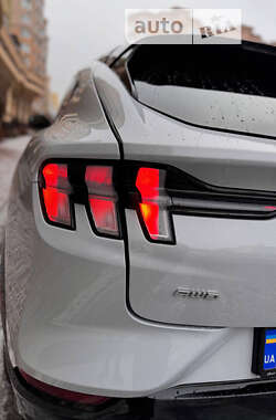 Позашляховик / Кросовер Ford Mustang Mach-E 2022 в Києві