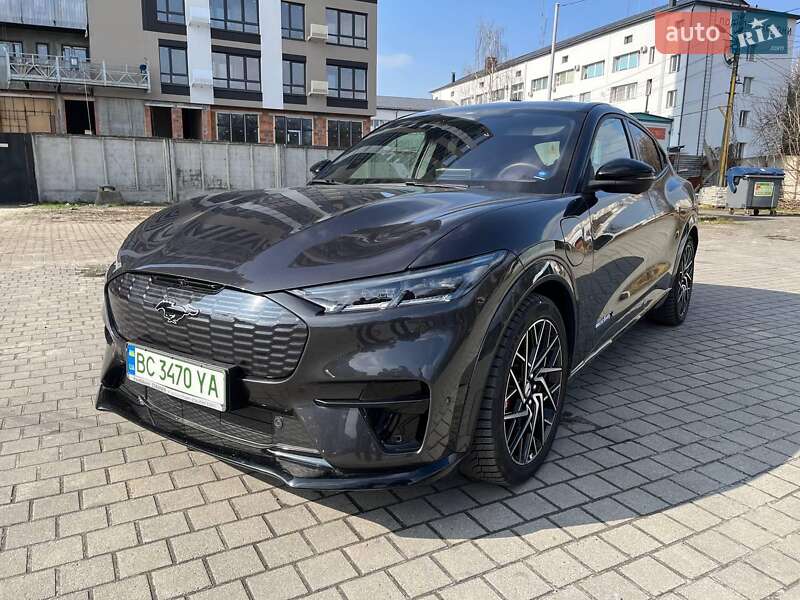 Ford Mustang Mach-E 2022