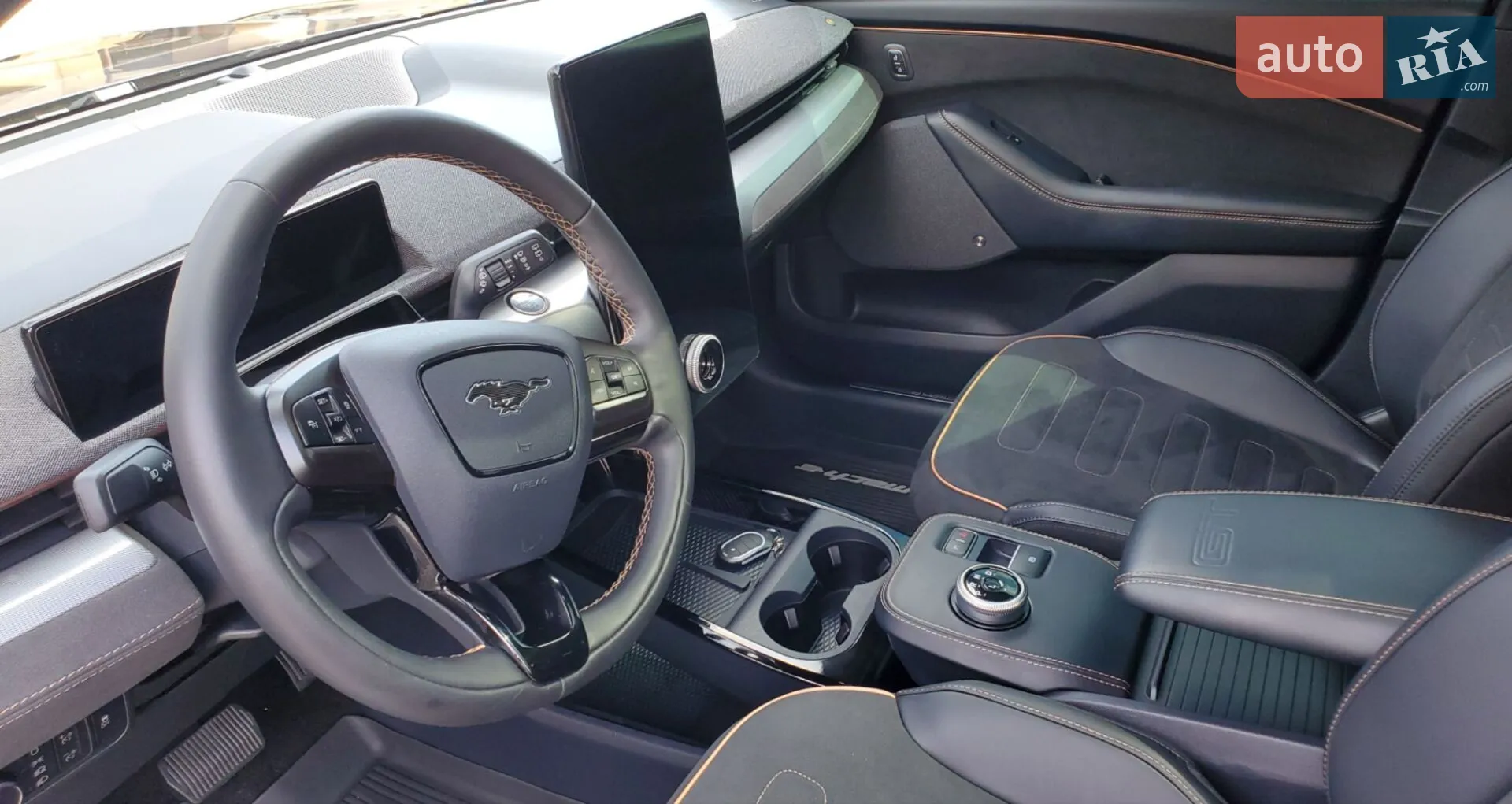 2022 Ford Mustang Mach-E - мініатюра 15