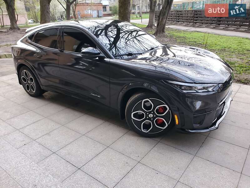 Внедорожник / Кроссовер Ford Mustang Mach-E 2022 в 