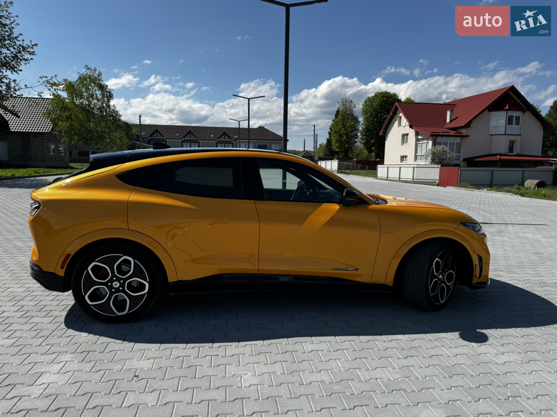 2022 Ford Mustang Mach-E - мініатюра 21