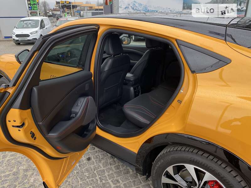 Позашляховик / Кросовер Ford Mustang Mach-E 2023 в Дніпрі