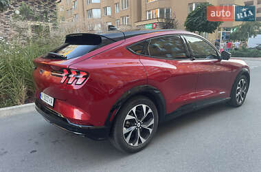 Позашляховик / Кросовер Ford Mustang Mach-E 2021 в 