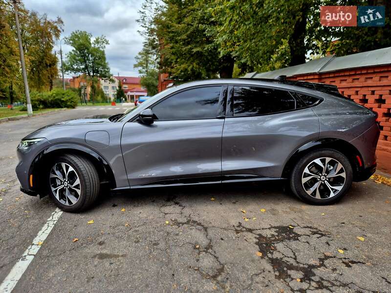 Позашляховик / Кросовер Ford Mustang Mach-E 2022 в Вінниці