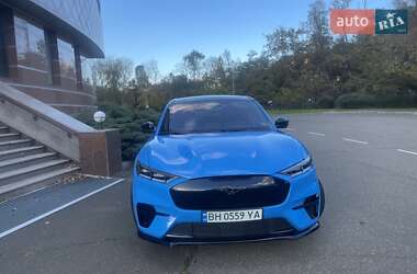 Позашляховик / Кросовер Ford Mustang Mach-E 2021 в 