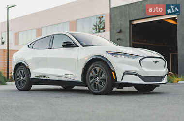 Внедорожник / Кроссовер Ford Mustang Mach-E 2022 в 