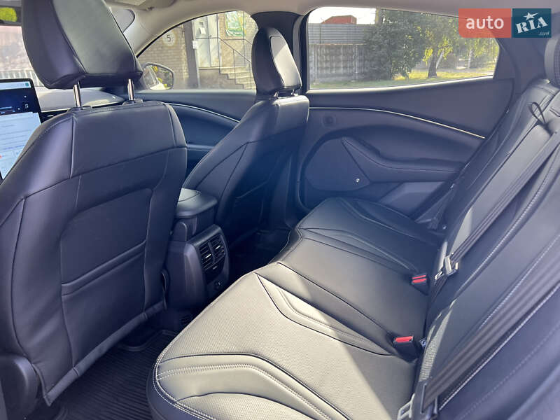 Позашляховик / Кросовер Ford Mustang Mach-E 2021 в Запоріжжі