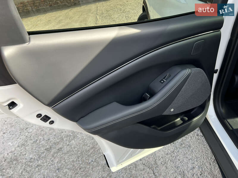 Позашляховик / Кросовер Ford Mustang Mach-E 2021 в Запоріжжі