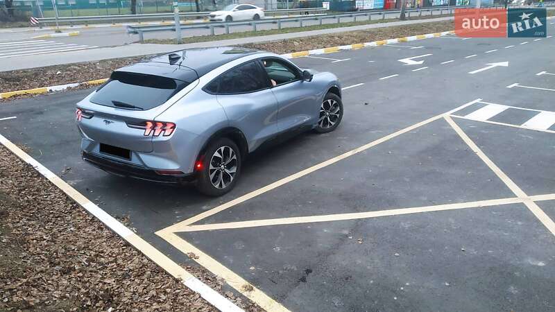 Внедорожник / Кроссовер Ford Mustang Mach-E 2022 в Киеве