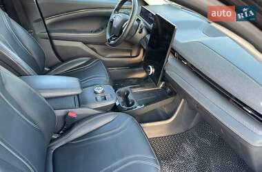Позашляховик / Кросовер Ford Mustang Mach-E 2021 в 