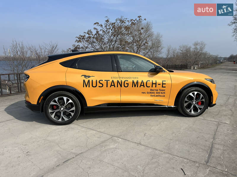 Позашляховик / Кросовер Ford Mustang Mach-E 2023 в Дніпрі
