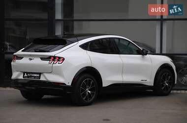 Позашляховик / Кросовер Ford Mustang Mach-E 2022 в 