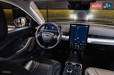 Внедорожник / Кроссовер Ford Mustang Mach-E 2021 в 