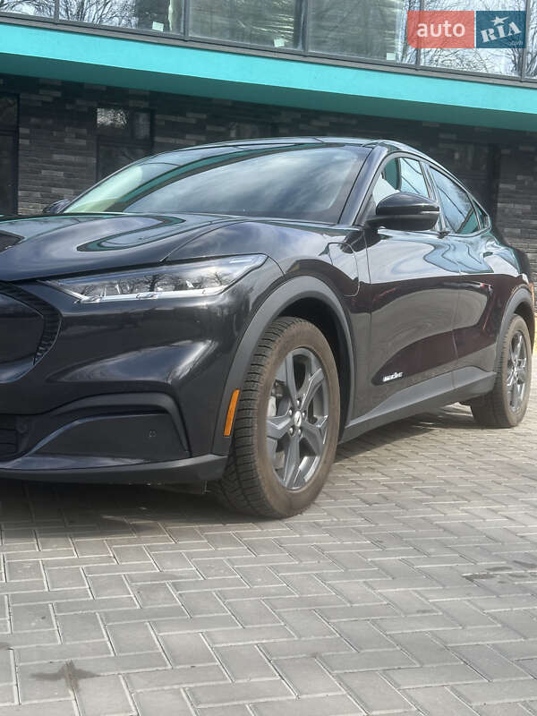 Позашляховик / Кросовер Ford Mustang Mach-E 2021 в Рівному