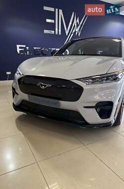Внедорожник / Кроссовер Ford Mustang Mach-E 2022 в 