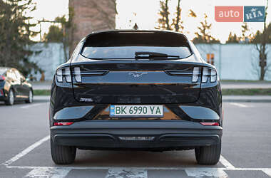 Внедорожник / Кроссовер Ford Mustang Mach-E 2022 в 