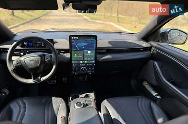 Внедорожник / Кроссовер Ford Mustang Mach-E 2021 в 