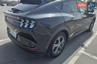 Внедорожник / Кроссовер Ford Mustang Mach-E 2021 в 