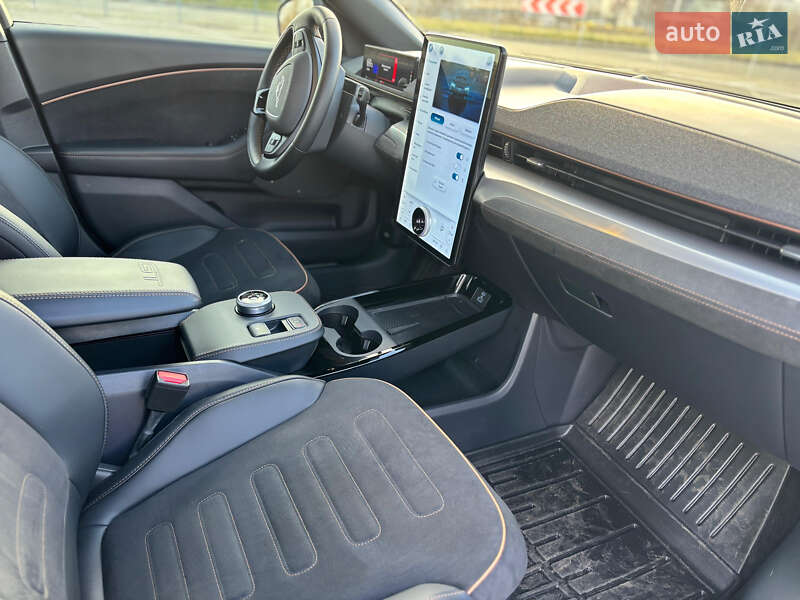 Позашляховик / Кросовер Ford Mustang Mach-E 2023 в Києві