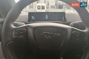 Внедорожник / Кроссовер Ford Mustang Mach-E 2021 в 