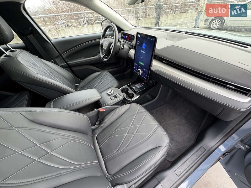 Внедорожник / Кроссовер Ford Mustang Mach-E 2022 в Киеве