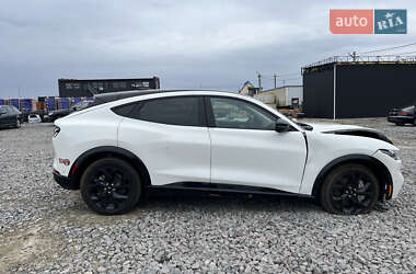 Позашляховик / Кросовер Ford Mustang Mach-E 2023 в 