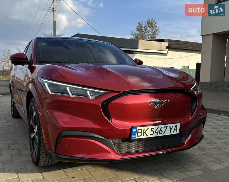 Внедорожник / Кроссовер Ford Mustang Mach-E 2021 в 