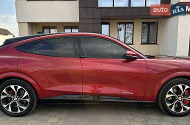 Внедорожник / Кроссовер Ford Mustang Mach-E 2021 в 