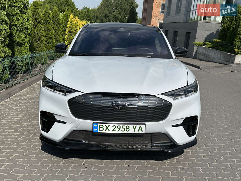 Внедорожник / Кроссовер Ford Mustang Mach-E 2022 в 