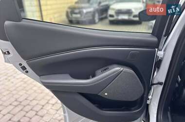 Внедорожник / Кроссовер Ford Mustang Mach-E 2021 в 