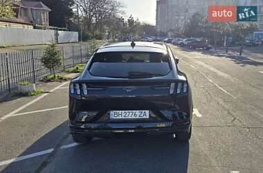 Внедорожник / Кроссовер Ford Mustang Mach-E 2021 в 