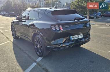 Внедорожник / Кроссовер Ford Mustang Mach-E 2021 в 