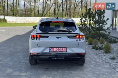 Внедорожник / Кроссовер Ford Mustang Mach-E 2022 в 