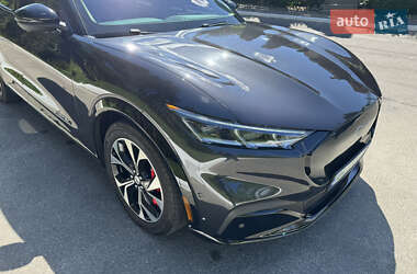 Внедорожник / Кроссовер Ford Mustang Mach-E 2022 в 