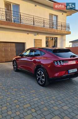Позашляховик / Кросовер Ford Mustang Mach-E 2022 в 