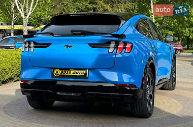 Внедорожник / Кроссовер Ford Mustang Mach-E 2022 в 