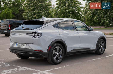 Позашляховик / Кросовер Ford Mustang Mach-E 2021 в 