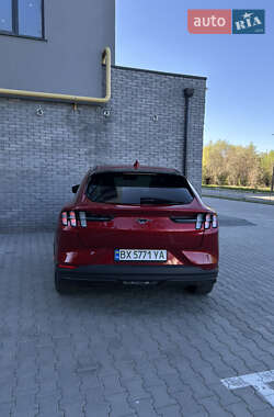 Внедорожник / Кроссовер Ford Mustang Mach-E 2022 в 