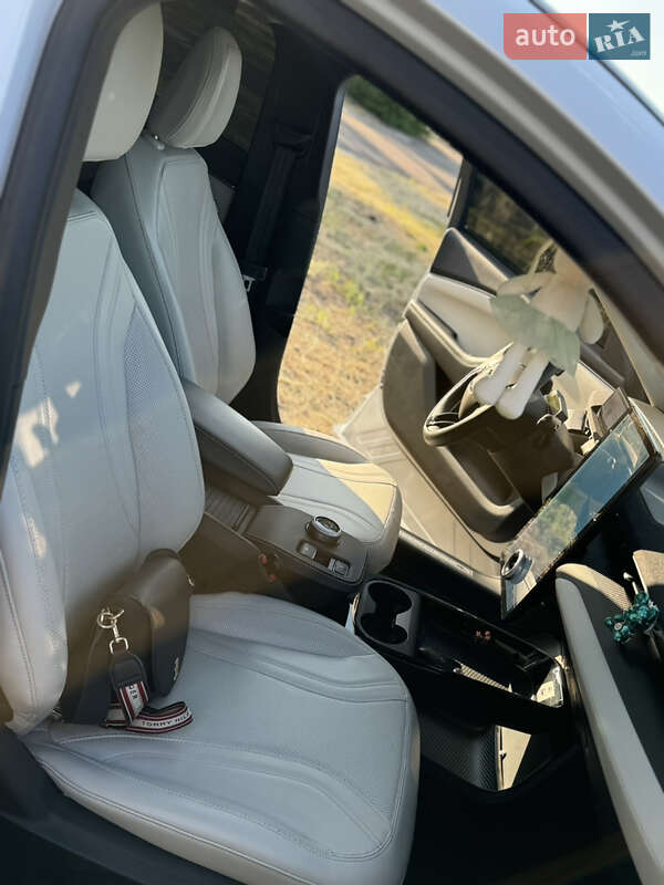 Внедорожник / Кроссовер Ford Mustang Mach-E 2023 в Каменском фото 23 Внедорожник / Кроссовер Ford Mustang Mach-E 2023 в Каменском