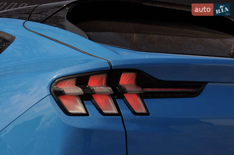 Внедорожник / Кроссовер Ford Mustang Mach-E 2022 в Киеве