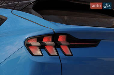 Внедорожник / Кроссовер Ford Mustang Mach-E 2022 в 