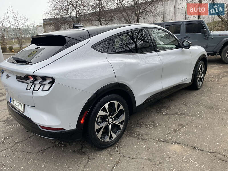 Позашляховик / Кросовер Ford Mustang Mach-E 2020 в Чорноморську
