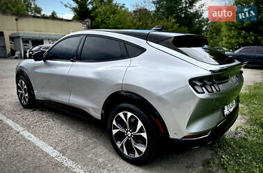 Внедорожник / Кроссовер Ford Mustang Mach-E 2021 в 