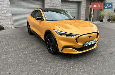 Внедорожник / Кроссовер Ford Mustang Mach-E 2022 в 