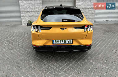 Внедорожник / Кроссовер Ford Mustang Mach-E 2022 в 