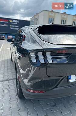 Внедорожник / Кроссовер Ford Mustang Mach-E 2022 в 