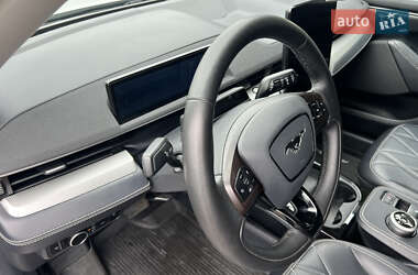 Внедорожник / Кроссовер Ford Mustang Mach-E 2021 в 