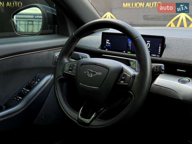 Внедорожник / Кроссовер Ford Mustang Mach-E 2022 в Киеве