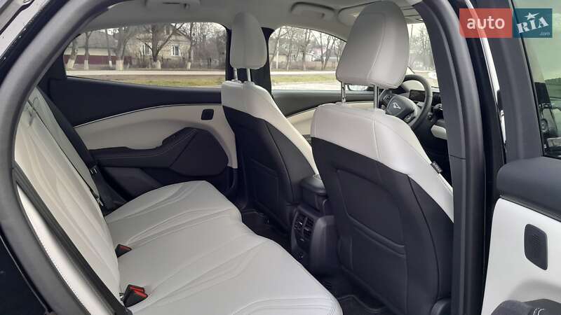 Внедорожник / Кроссовер Ford Mustang Mach-E 2022 в Хмельницком